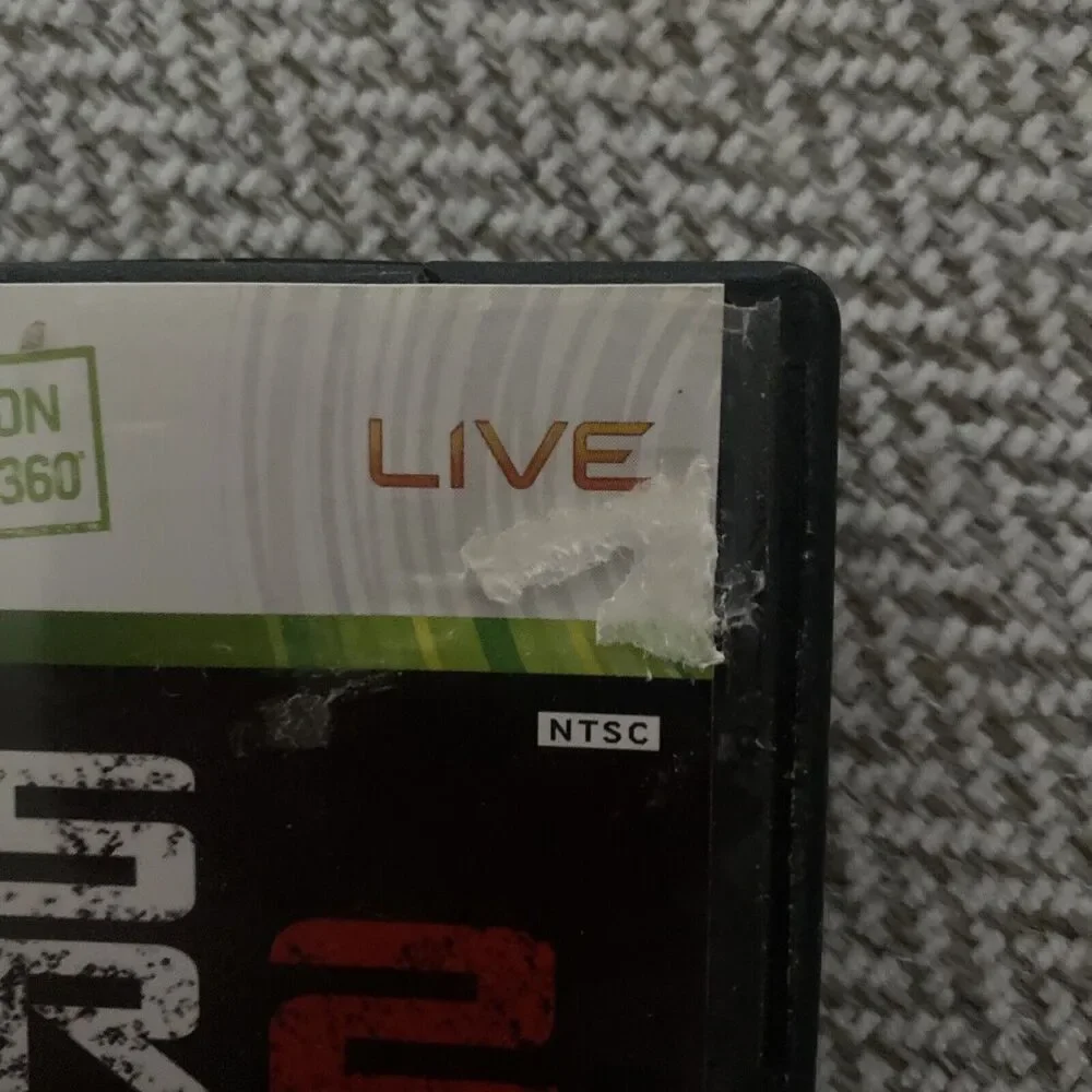 Gears of War 2 (Microsoft Xbox 360, 2008) Several Issues With Case